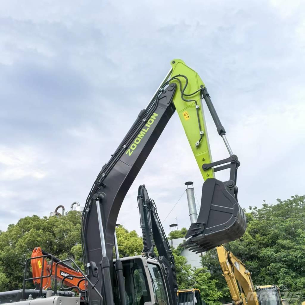 Zoomlion ZE215G Midi rýpadlá 7 t - 12 t