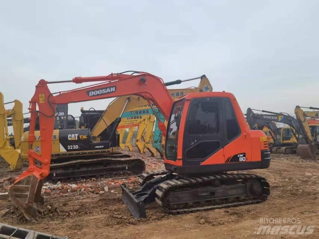 Doosan DX 80 Midi rýpadlá 7 t - 12 t