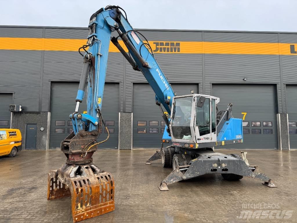 Fuchs MHL 320 Stroje pre manipuláciu s odpadom