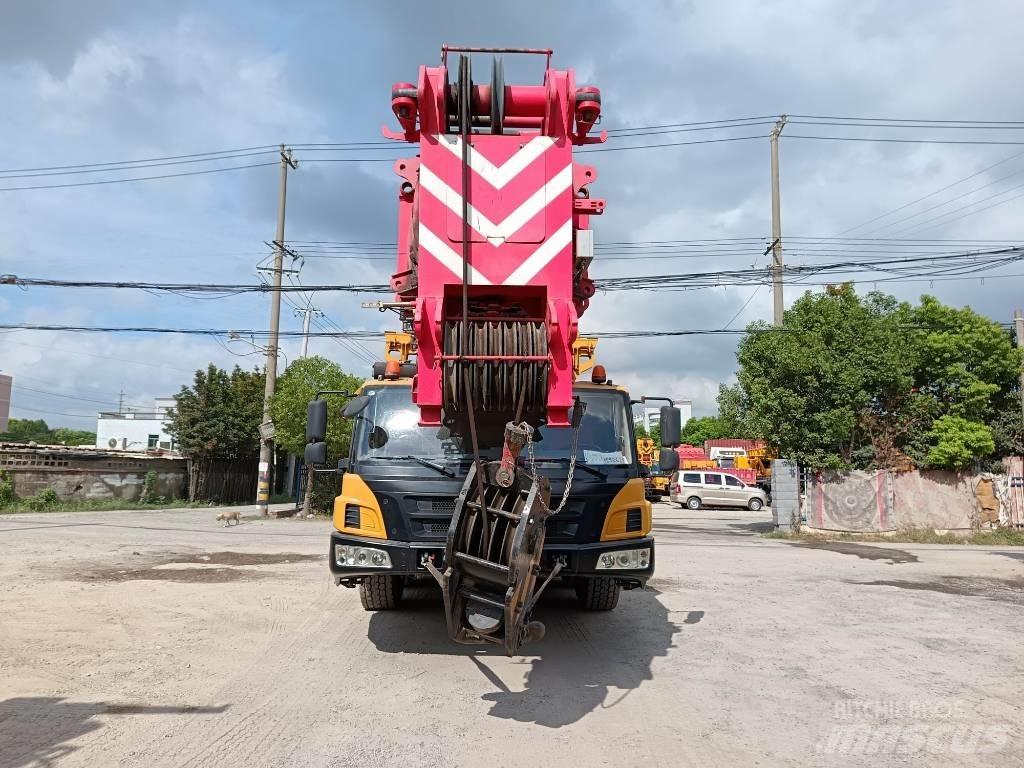 Sany SAC3000T Univerzálne terénne žeriavy