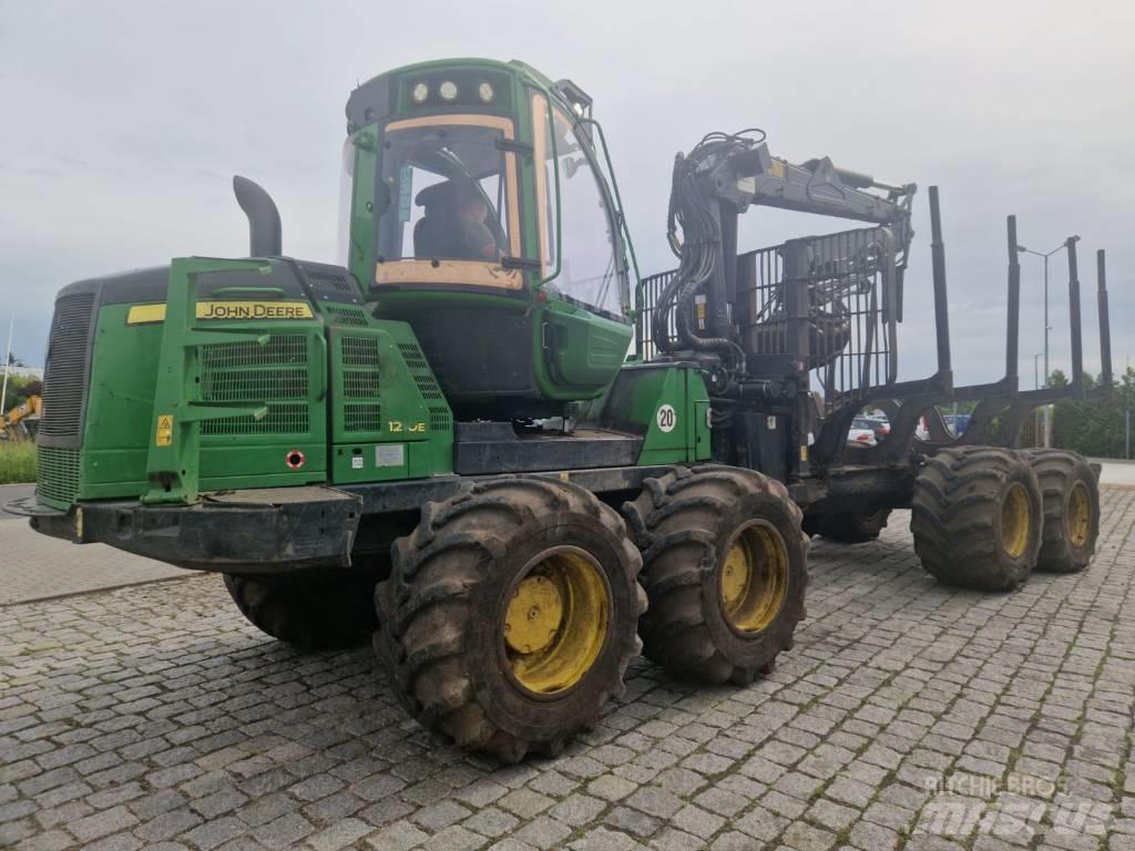 John Deere 1210 E Lesné traktory