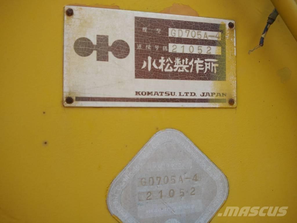 Komatsu GD 705 A-4A Grejdery