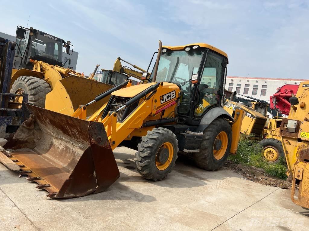 JCB 3CX Rýpadlo-nakladače