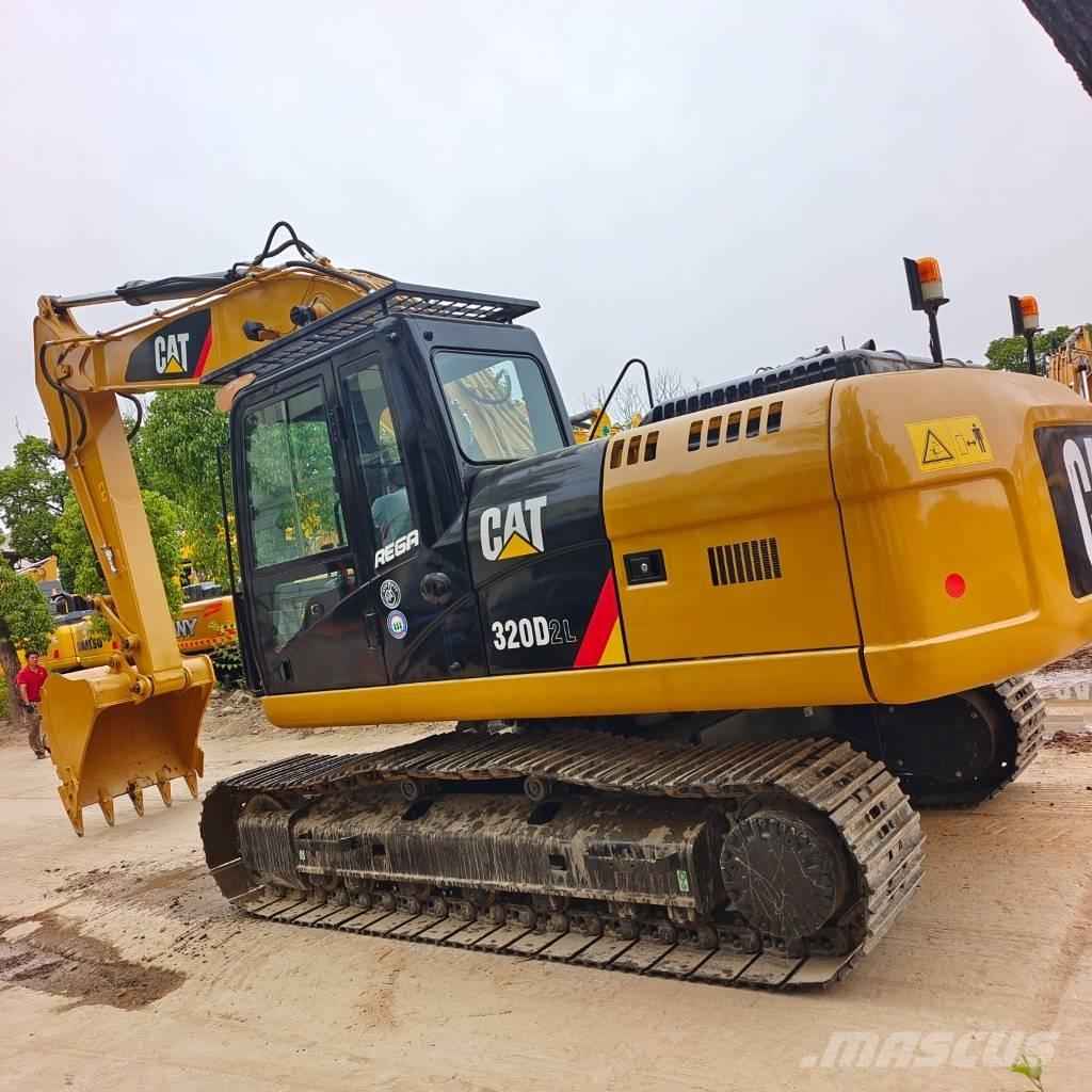 CAT 320 D2L Pásové rýpadlá