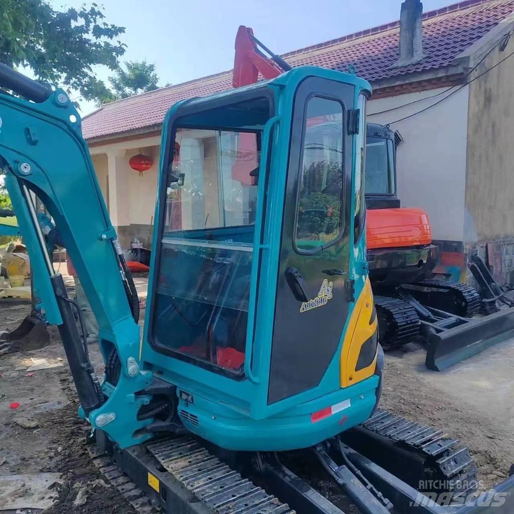 Kubota U 20 Mini rýpadlá < 7t