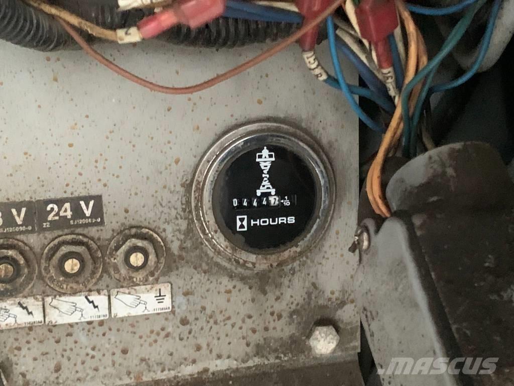 SkyJack SJ 8841 Nožnicové zdvíhacie plošiny