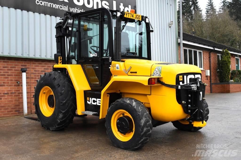 JCB 940 Terénne vysokozdvižné vozíky