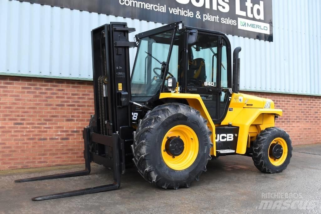 JCB 940 Terénne vysokozdvižné vozíky