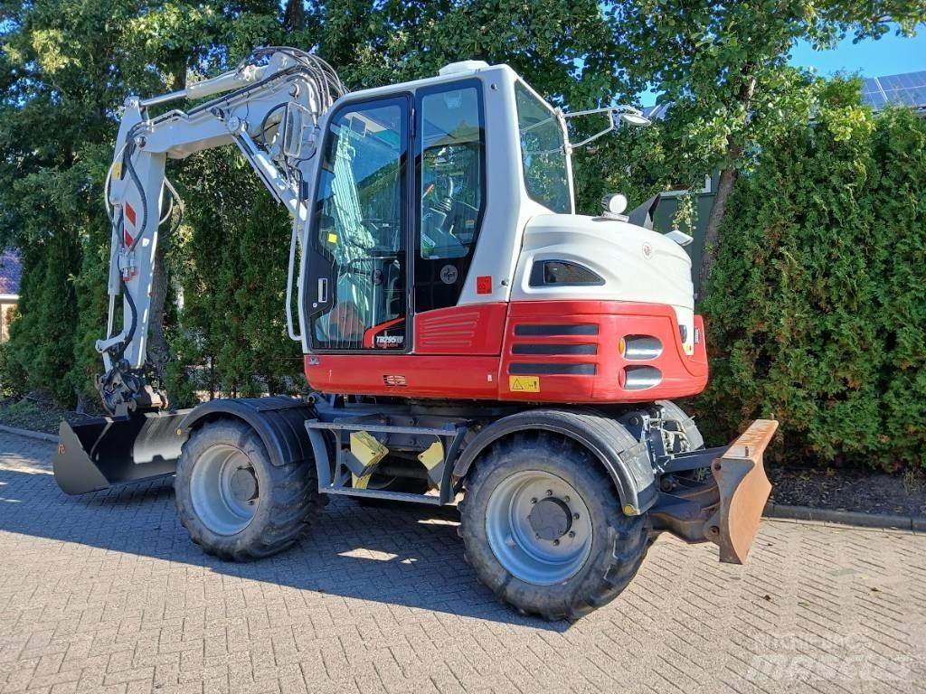 Takeuchi TB 295 W Kolesové rýpadlá