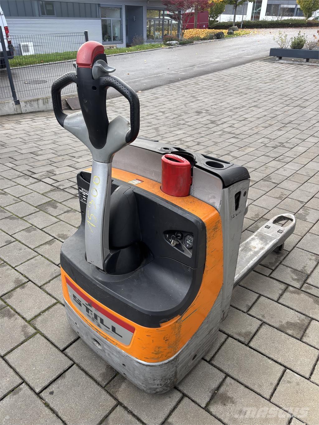 Still EXU16 Ručne vedené vysokozdvižné vozíky