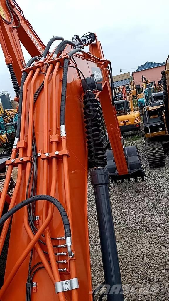 Doosan DX 225 LC Pásové rýpadlá