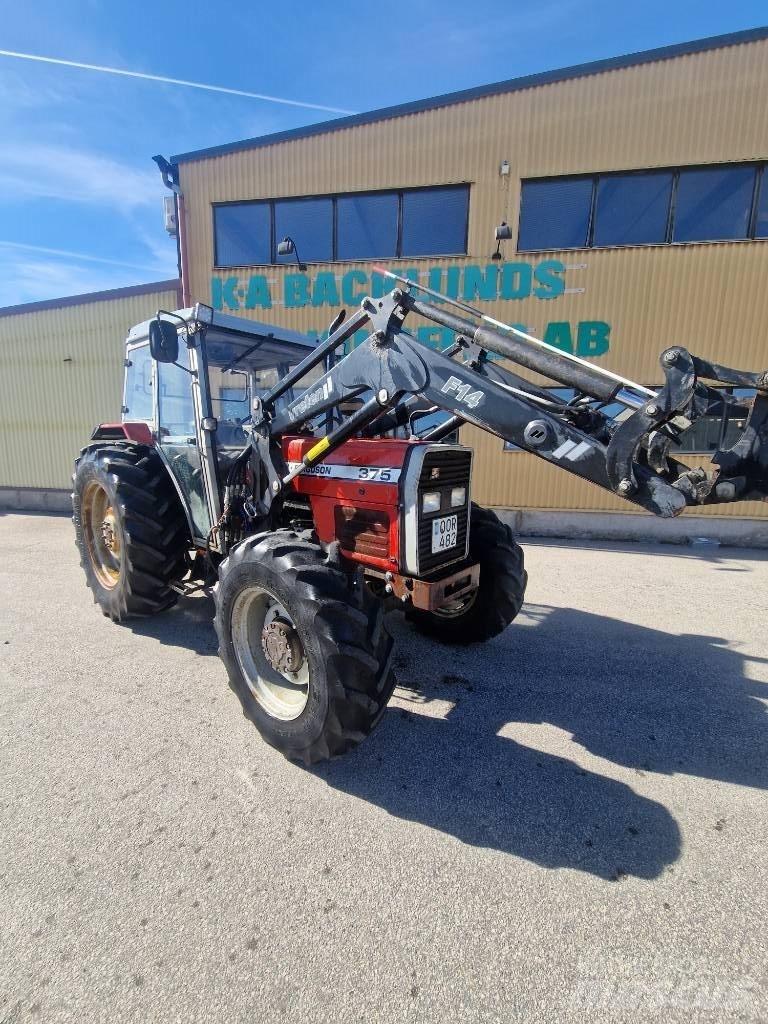 Massey Ferguson 375 Traktory