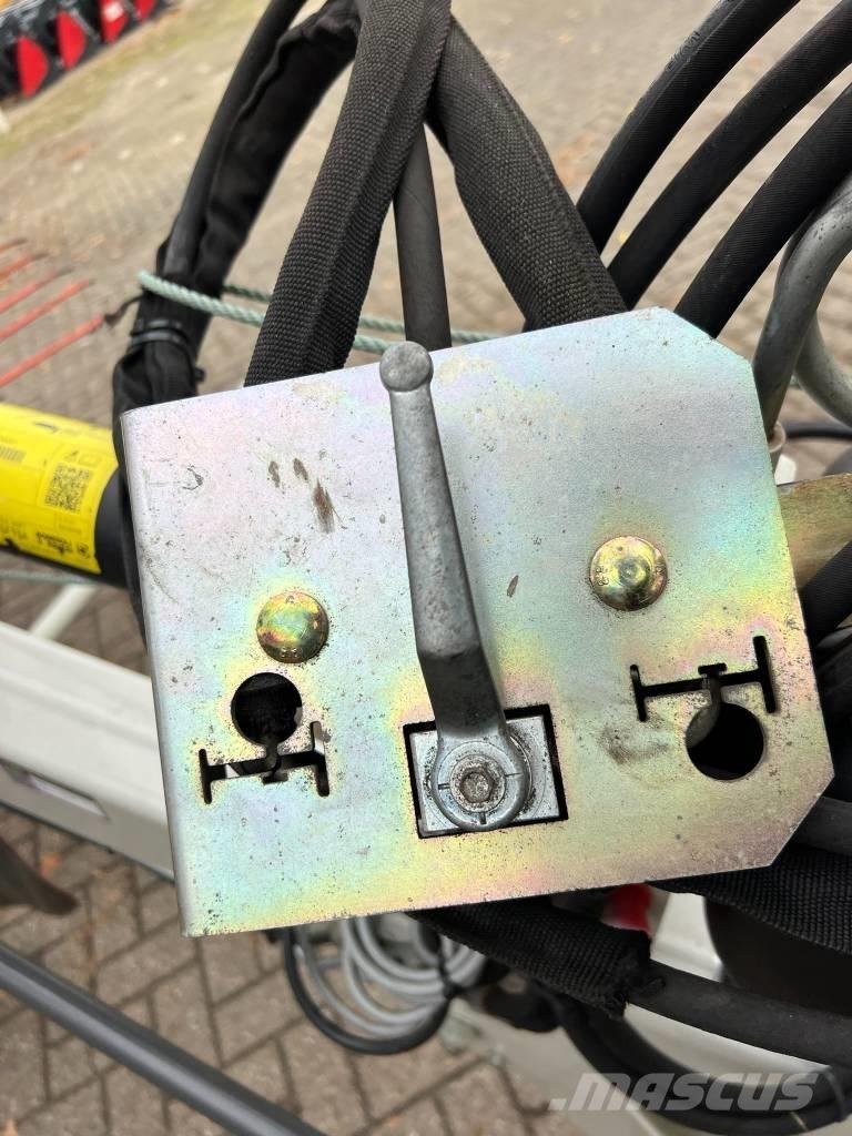 CLAAS Liner 2900 Riadkovače