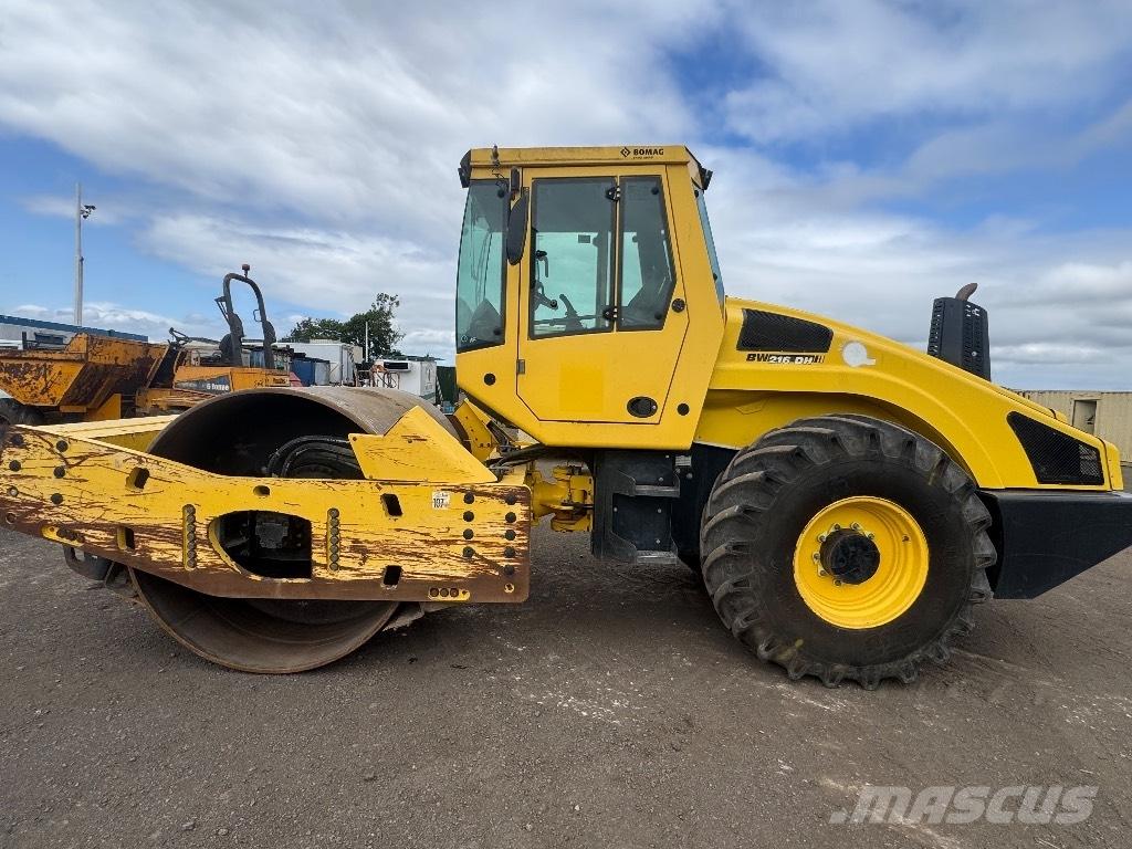Bomag BW 216 D H-4 Ťahačové valce