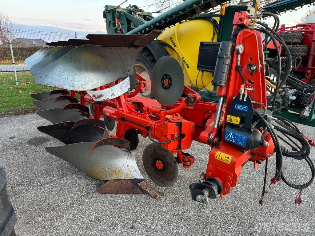 Kuhn Vari-Master 123 Dvojstranné pluhy