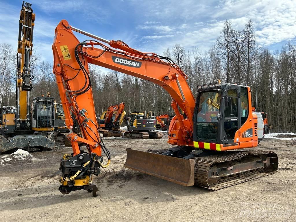Doosan DX 140 LCR-3 Pásové rýpadlá