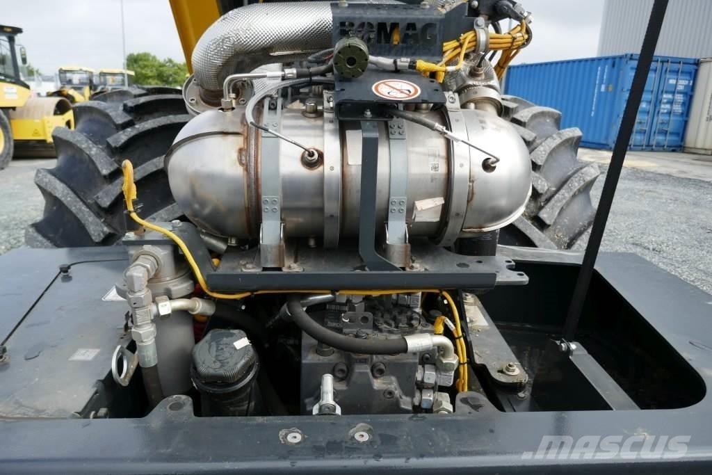 Bomag BW 213 PDH-5 Pôdne kompaktory