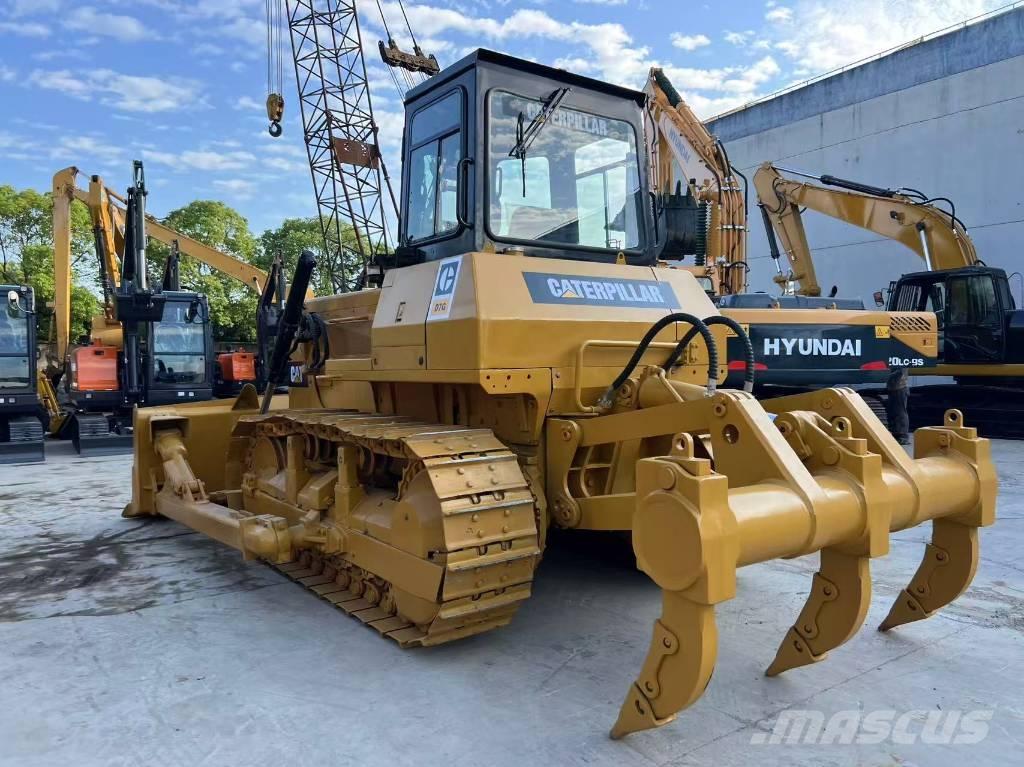 CAT D 7 G Pásové dozéry