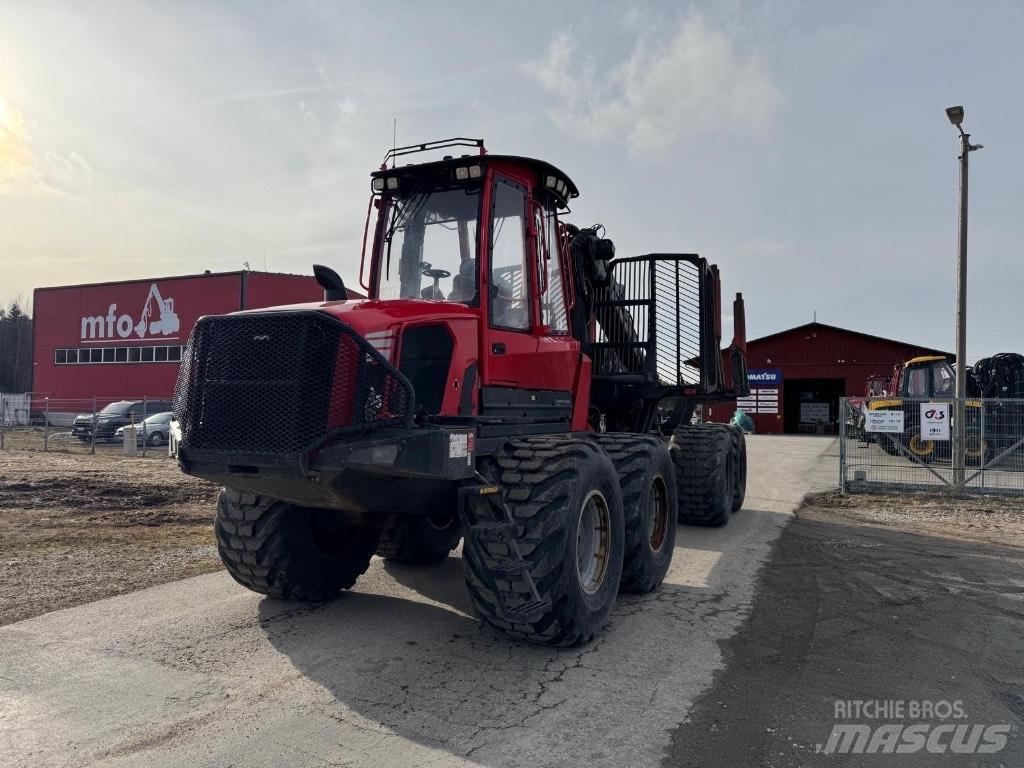 Komatsu 895 Lesné traktory