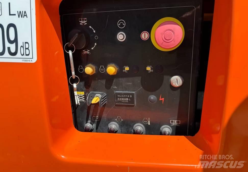JLG 4394 RT Stavebníctvo - ostatné