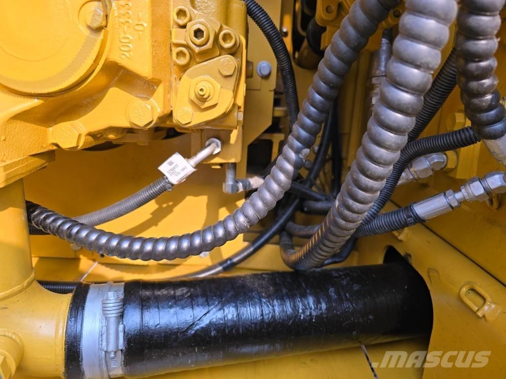 CAT 320D Pásové rýpadlá