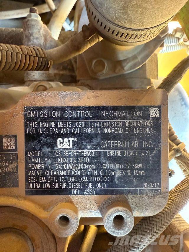 CAT 906M Kolesové nakladače