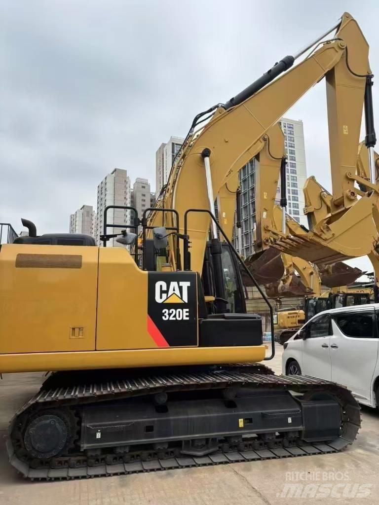 CAT 320 E Pásové rýpadlá