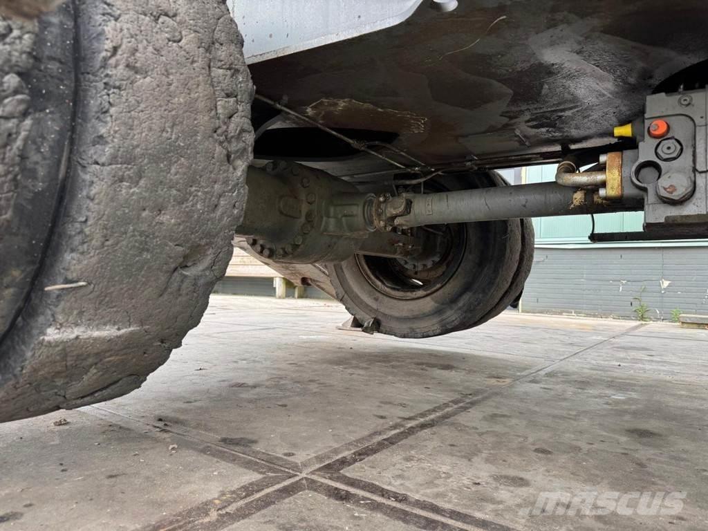 Liebherr A 924 C Stroje pre manipuláciu s odpadom