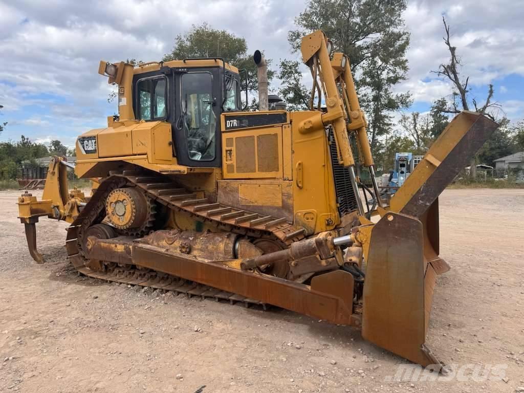 CAT D 7 R XR II Pásové dozéry