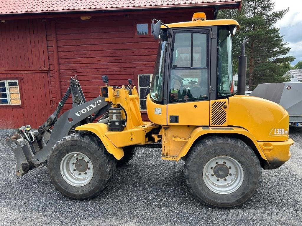 Volvo L 35 B Kolesové nakladače