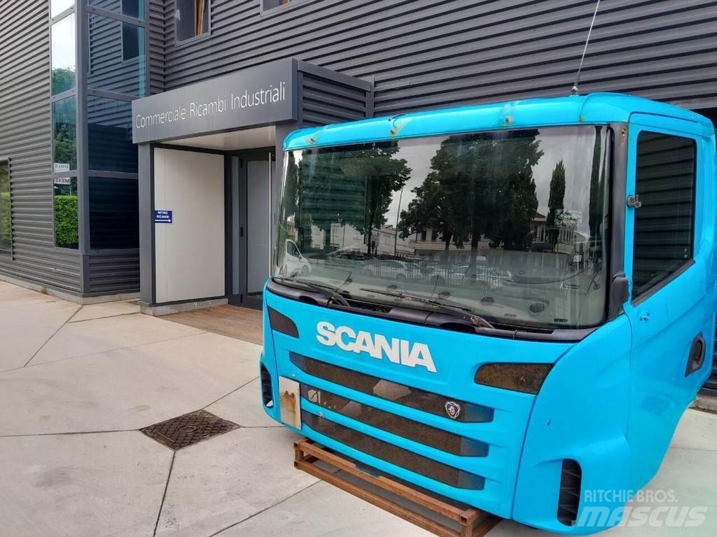 Scania CG16 Kabíny a interiér