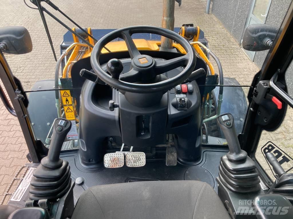 JCB 3 CX Rýpadlo-nakladače