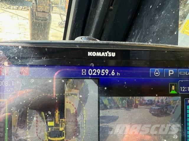 Komatsu PC 210 LC-11 Pásové rýpadlá
