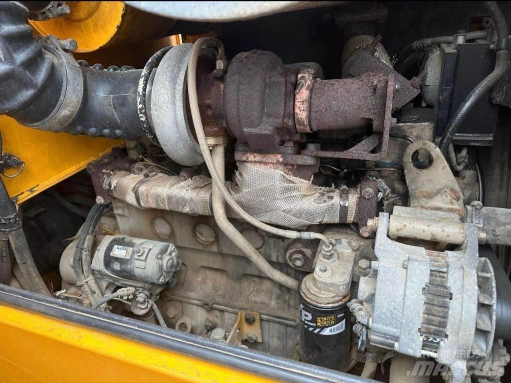 Hyundai HL 740-7 Kolesové nakladače
