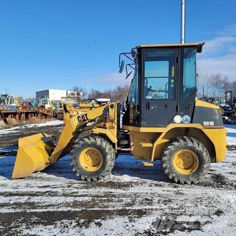 CAT 901B Kolesové nakladače