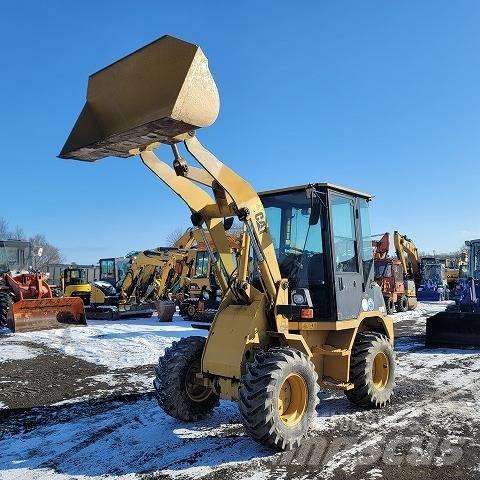 CAT 901B Kolesové nakladače