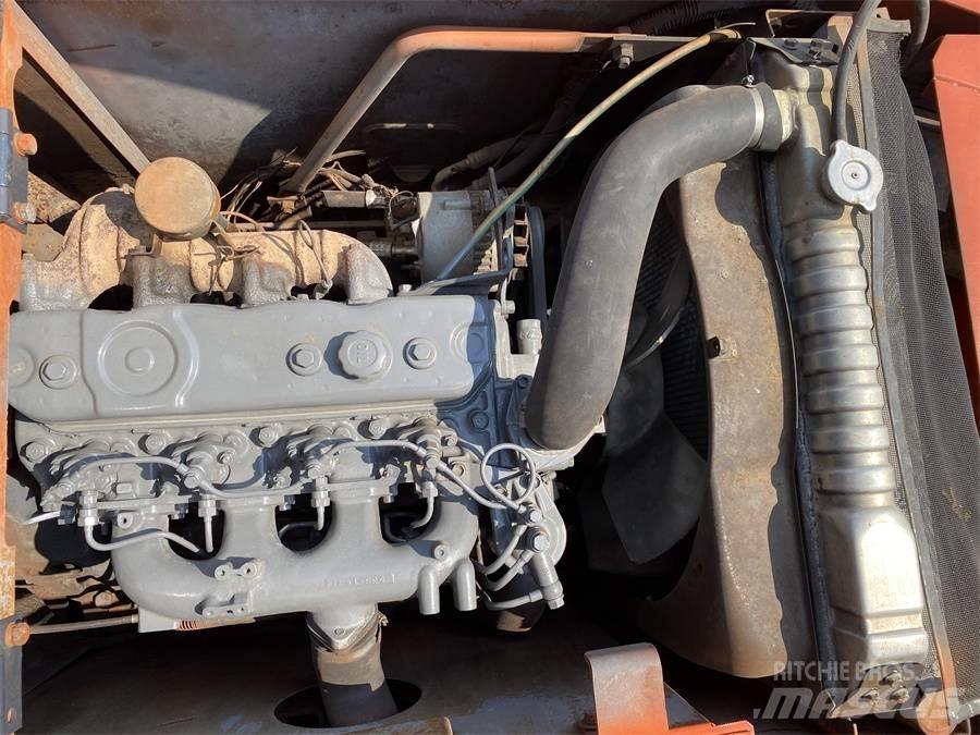 Hitachi EX 100 G-3 Pásové rýpadlá