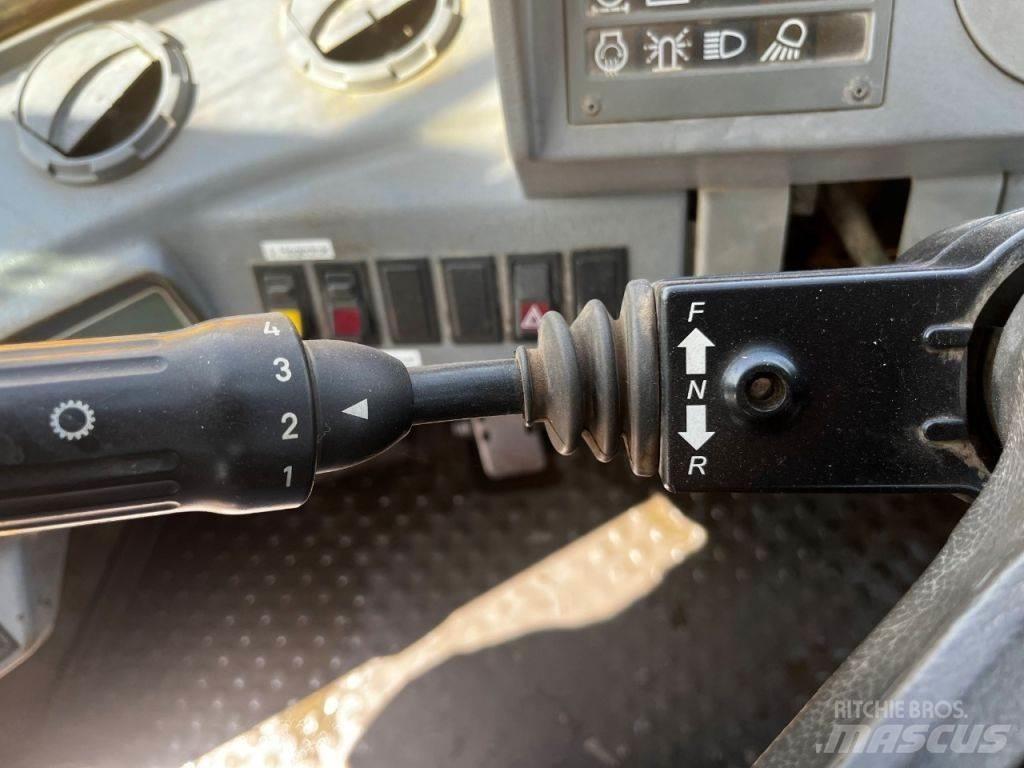 Volvo L70C Kolesové nakladače