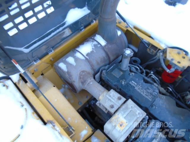 Komatsu PC 200 LC-8 Pásové rýpadlá