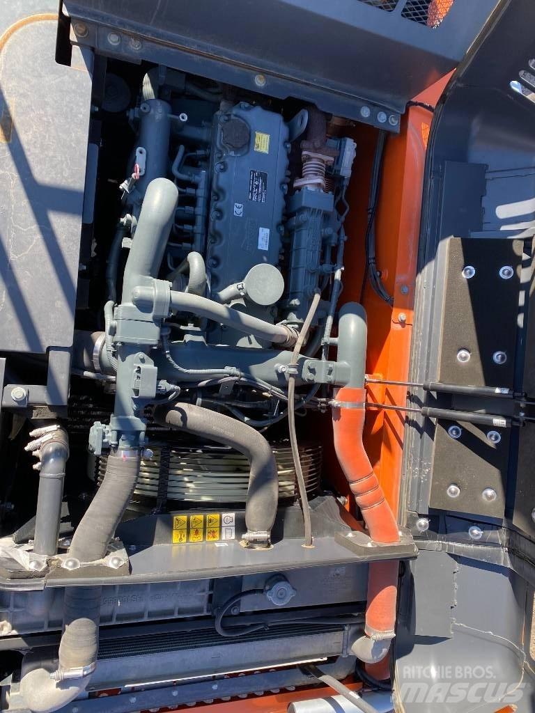 Doosan DX 235 LC-5 Pásové rýpadlá