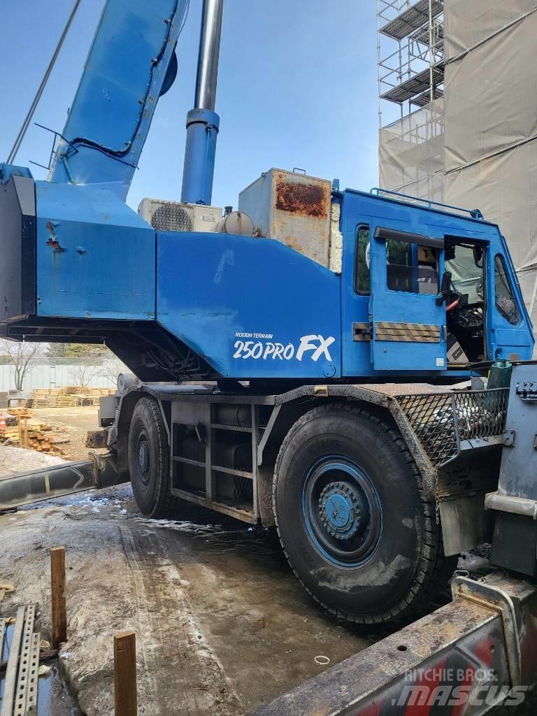 Tadano TR 250 M-5 Žeriavy pre ťažký terén