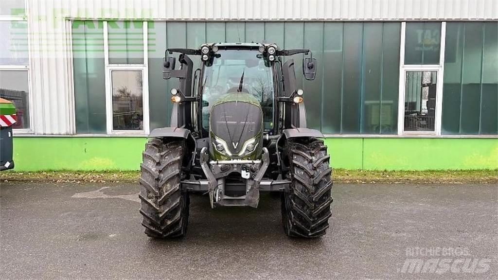 Valtra n155ea Traktory
