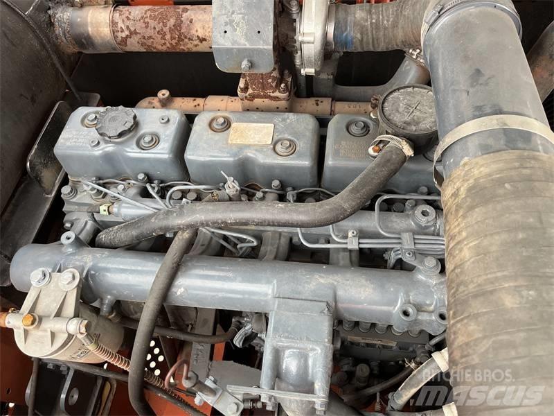 Doosan 300 Pásové rýpadlá