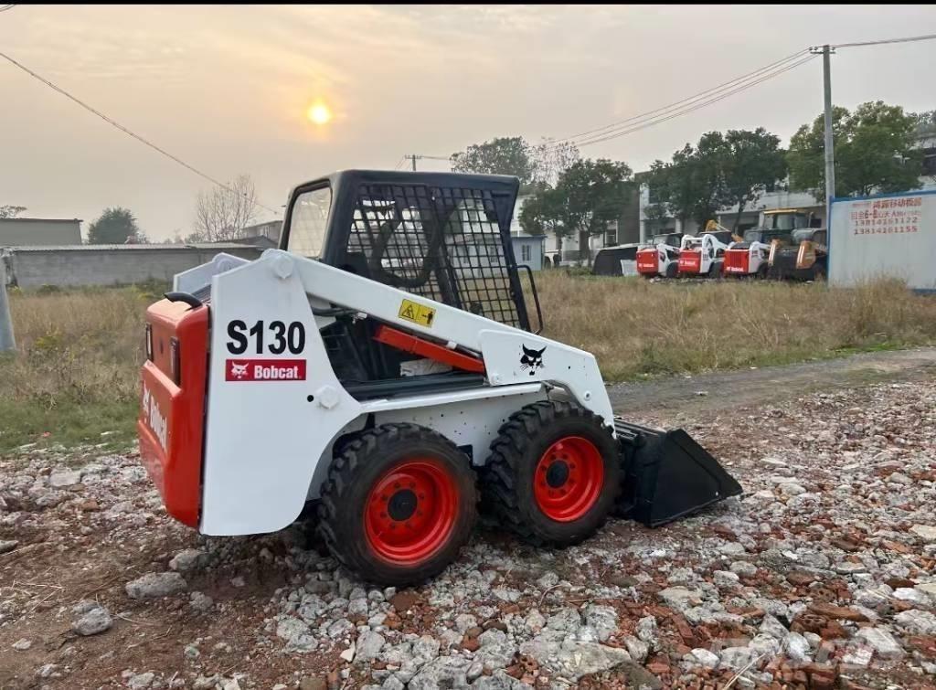 Bobcat S 130 Šmykom riadené nakladače