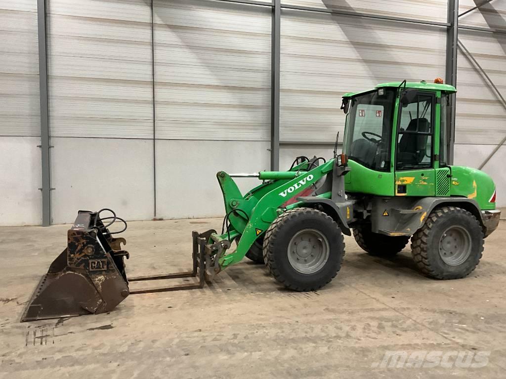 Volvo L 30 B-Z/X Kolesové nakladače