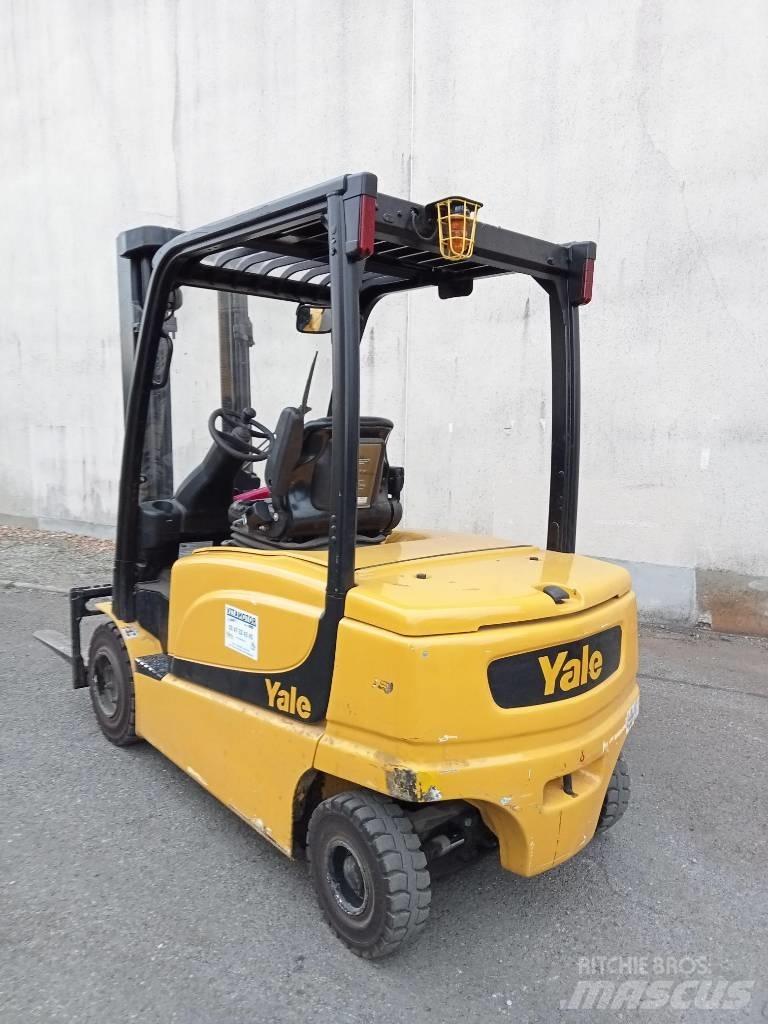 Yale ERP35 Akumulátorové vozíky