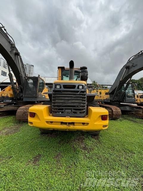 Volvo L 90 F Kolesové nakladače