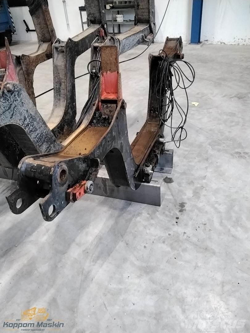 Komatsu 865 Ďalšie komponenty