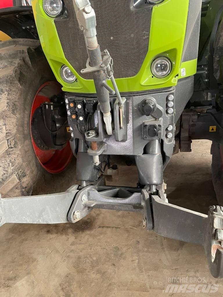 CLAAS 960 Axion Traktory