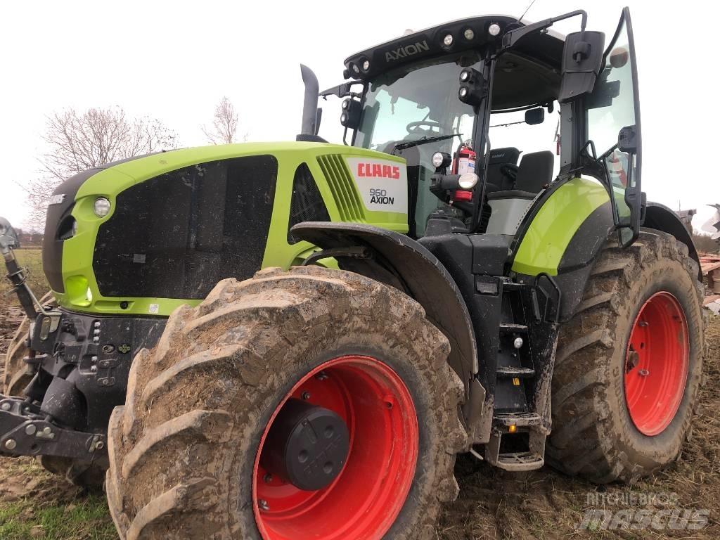 CLAAS 960 Axion Traktory